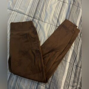 Alphalete Brown Camo Leggings